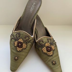 Matisse fabric beaded kitten heel slides sz 9 med